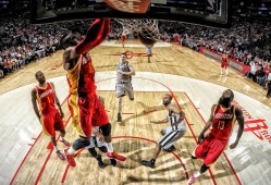 雄鹿老板女儿跳舞，雄鹿老板女儿泳装